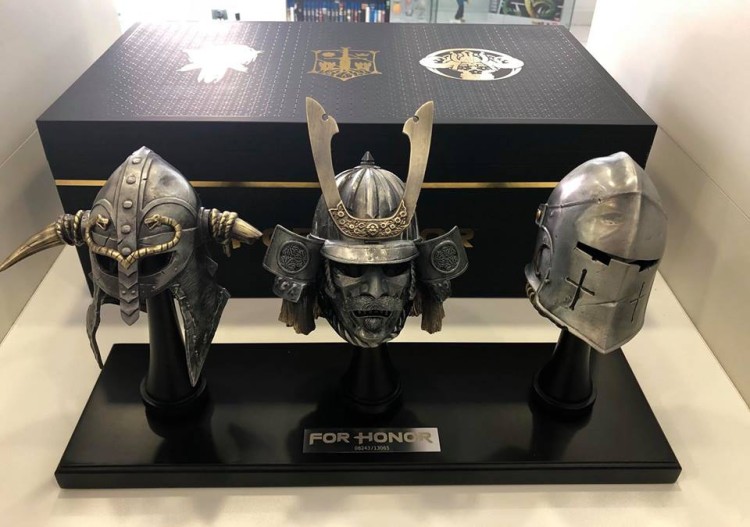 FOR HONOR Collector Case