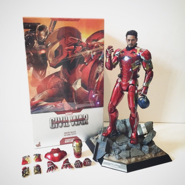 MARVEL IRON MAN MARK XLVI HOT TOYS 1