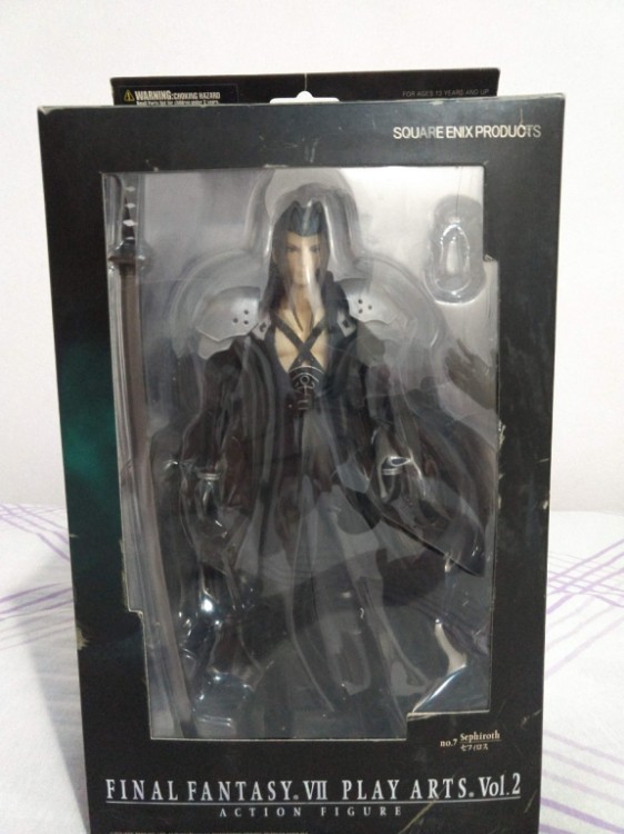 SEPHIROTH PLAY ARTS VOL 2 1